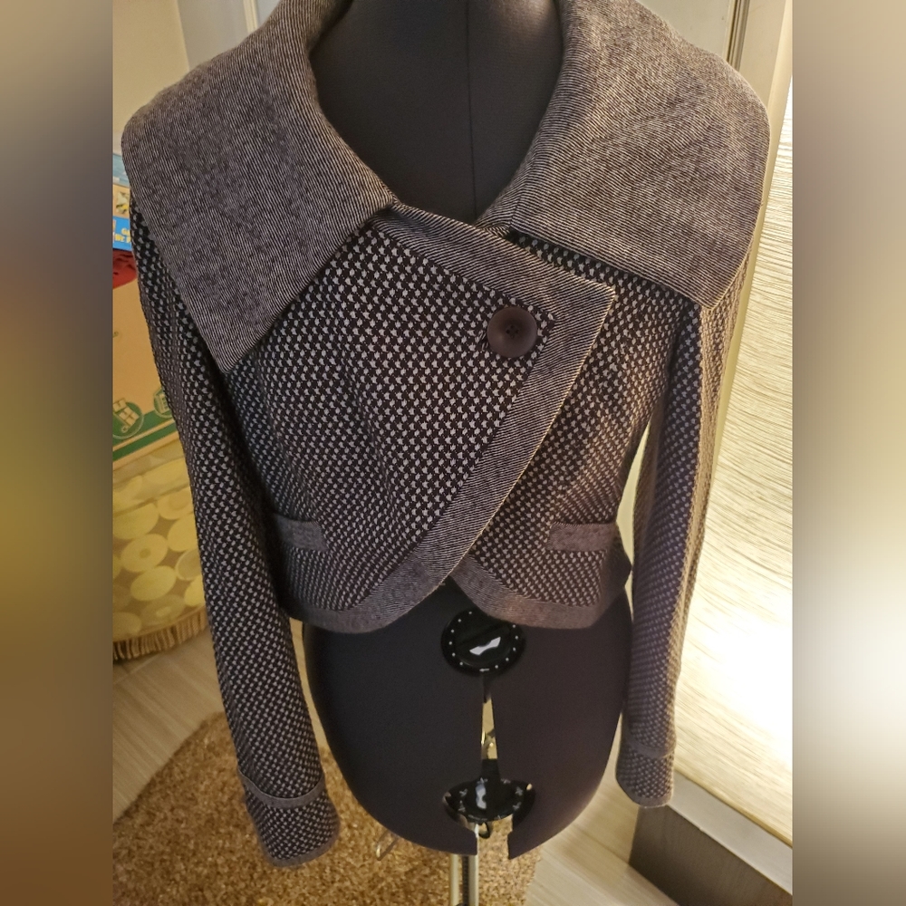 Hinge Cropped Jacket